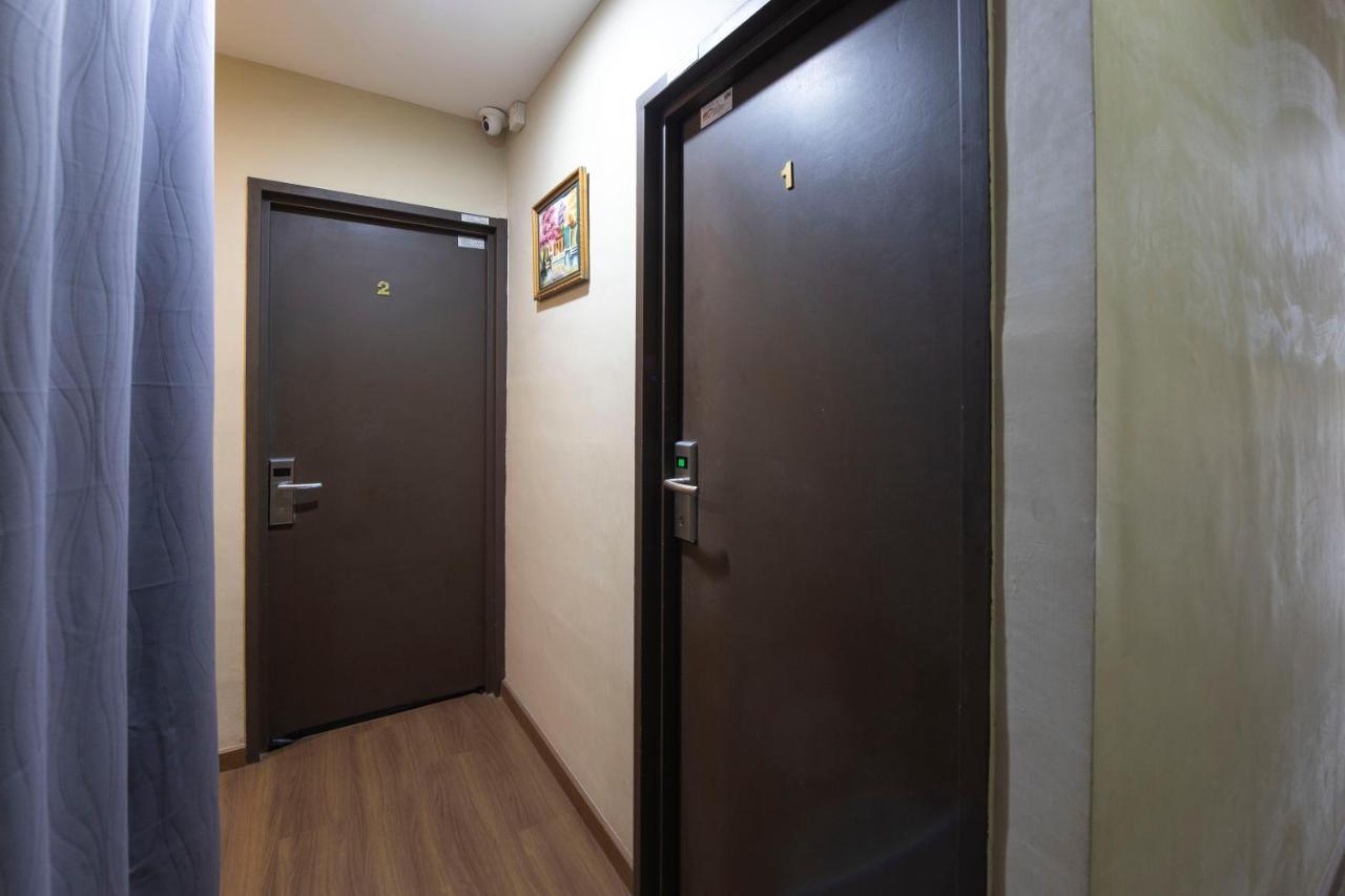 Oyo 90231 By The Park Plt Hotel